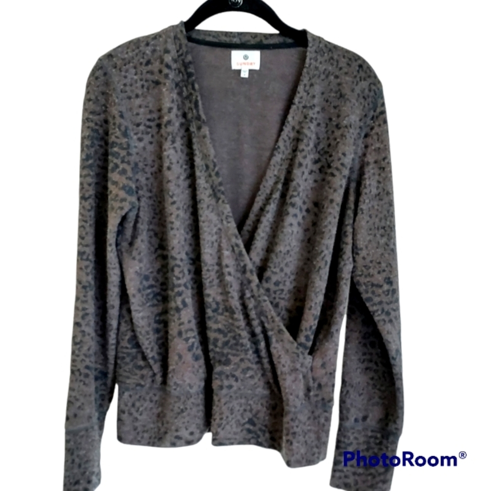 Sundry Leopard print Wrap Top M